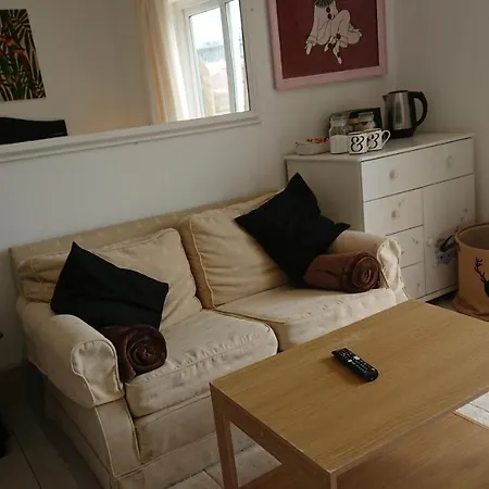 Surf Lookout - King Size En-Suite With Sea Views Newquay  Exterior photo