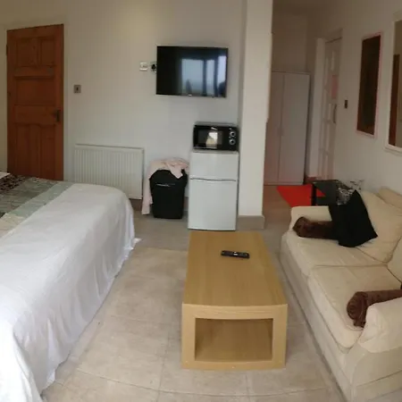 Surf Lookout - King Size En-Suite With Sea Views Newquay  Exterior photo