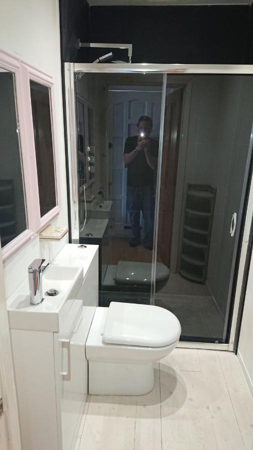 Деревянный коттедж Surf Lookout - King Size En-suite With Sea Views