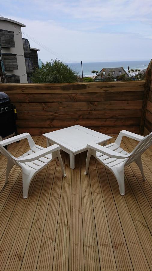 Surf Lookout - King Size En-suite With Sea Views * Newquay (Cornwall)