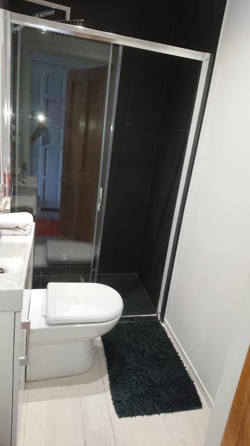 Surf Lookout - King Size En-suite With Sea Views